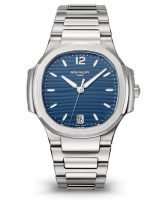 Женские спортивные часы Patek Philippe Nautilus 7118-1A-001 в стальном корпусе, синий циферблат, стальной браслет.