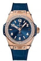 Женские часы Hublot Big Bang 465_OX_7180_LR_1204 с датой в розовом золоте с бриллиантовым рантом, на синем сатинированном циферблате с узором накладные часовые метки с люминесцентным составом, синяя кожа кроко.