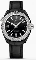 Женские наручные часы Omega Seamaster-215_98_40_20_01_001 с датой в керамическом корпусе, на черном керамическом циферблате арабские цифры и люминесцентные метки и стрелки, черный кроко.
